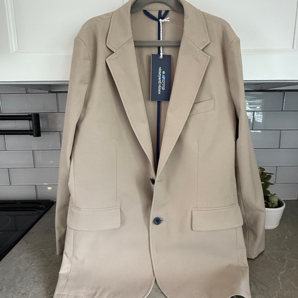 Vineyard Vines Beige Blazer